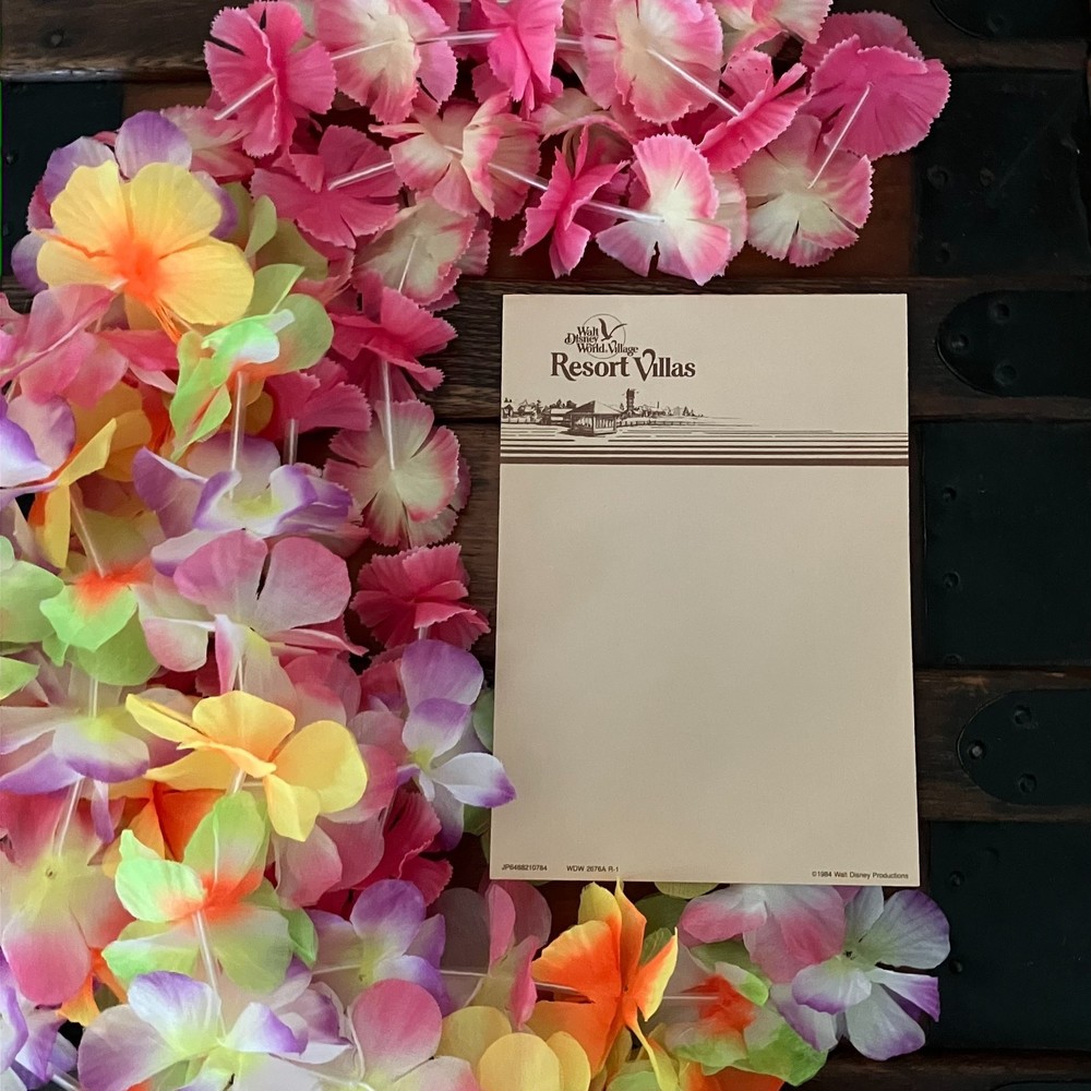 Vintage Walt Disney World Resort Villas Paper Notepad + 4 Polynesian Flower Leis